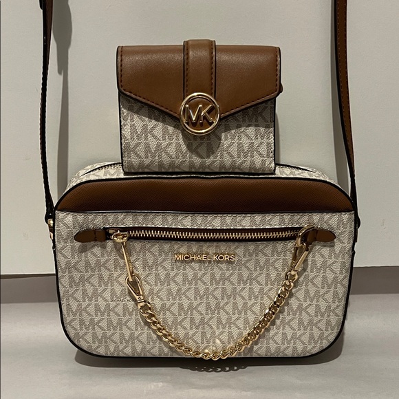 Michael Kors Crossbody Bag & Wallet - Picture 1 of 16